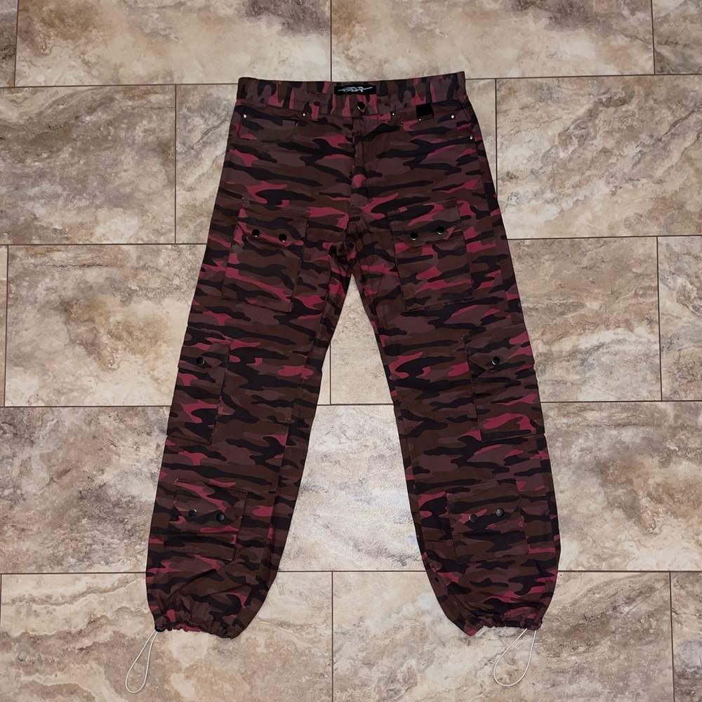 1 of 1 Felix by jacobnfelix Handmade Red Camo Cargo Jogger Pants Size Medium